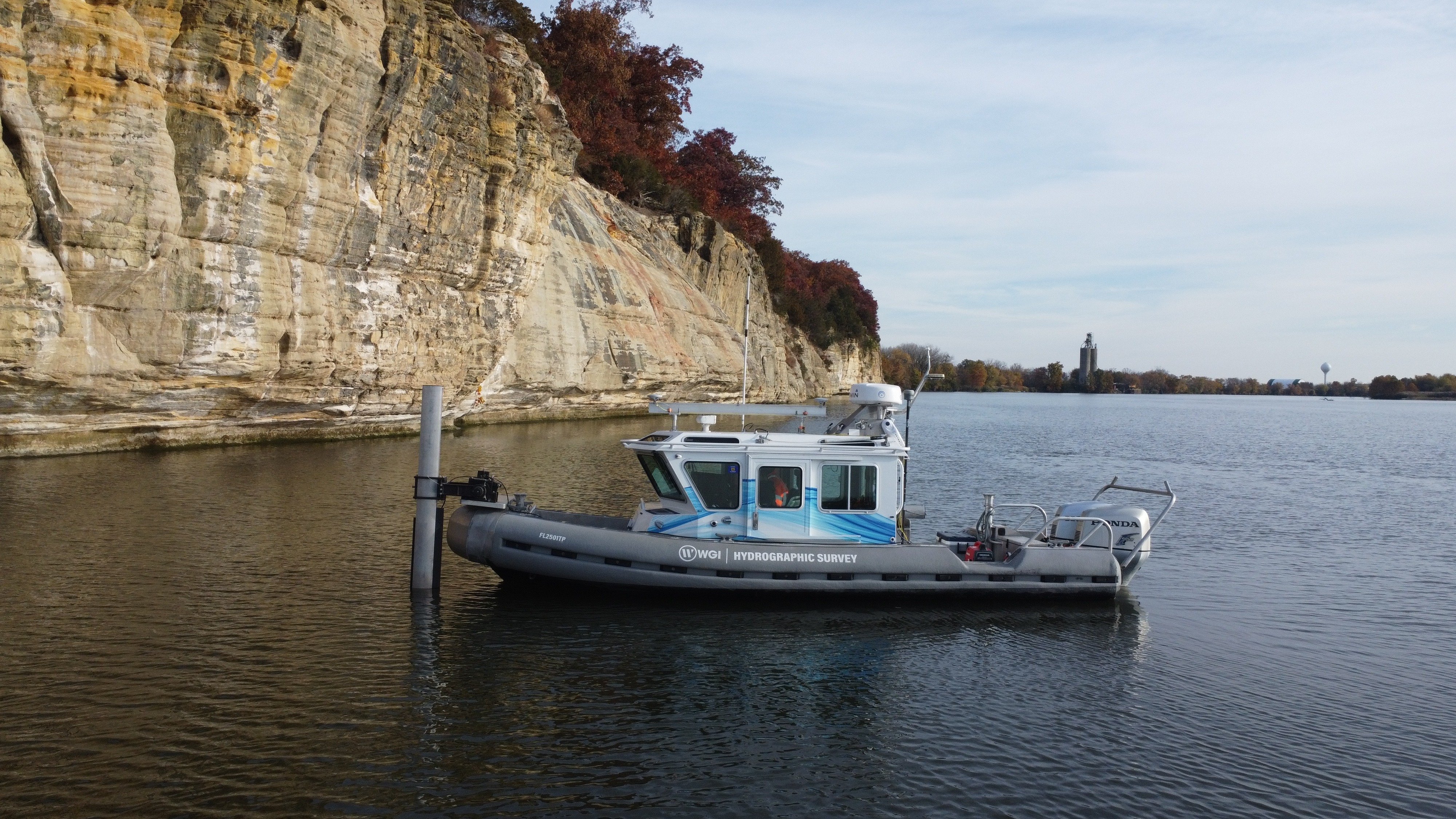 WGI Hydrographic Survey Vessel on the Illinois River